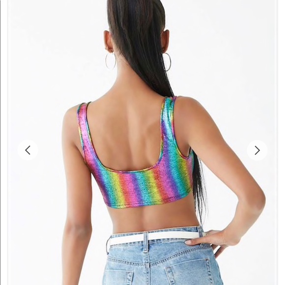 Textured Colorblock Crop Top - Picture 3 of 5